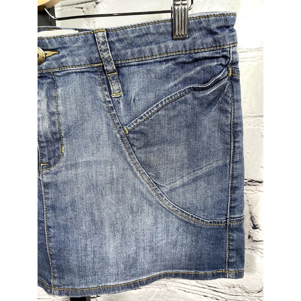 EUC BCBGeneration  Jeans Skirt - Picture 4 of 4